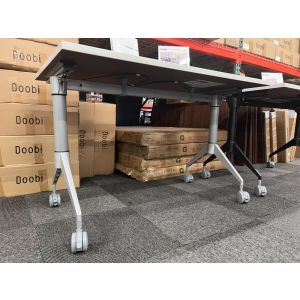 NEW Beniia Doobi Mobile Nesting Table Base (Silver)