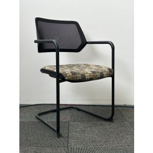 Steelcase Qivi Guest Chair (Multi Pattern/Black)