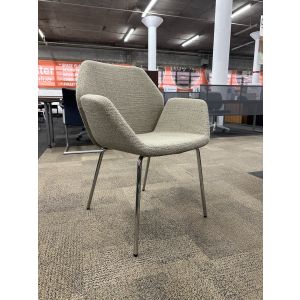 Keilhauer Cahoots Side Chair (Gray/Chrome)