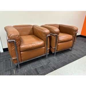Pair of LC2 Leather Club Chairs by Le Corbusier for Cassina, Signed  (Brown/Chrome)