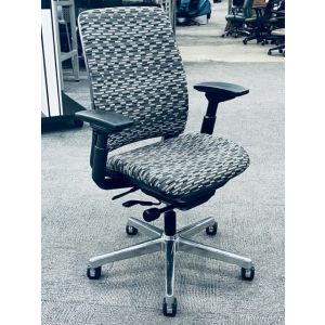 Steelcase Amia Task Chair