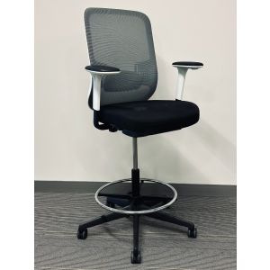 Teknion Projek Swivel Stool, Black